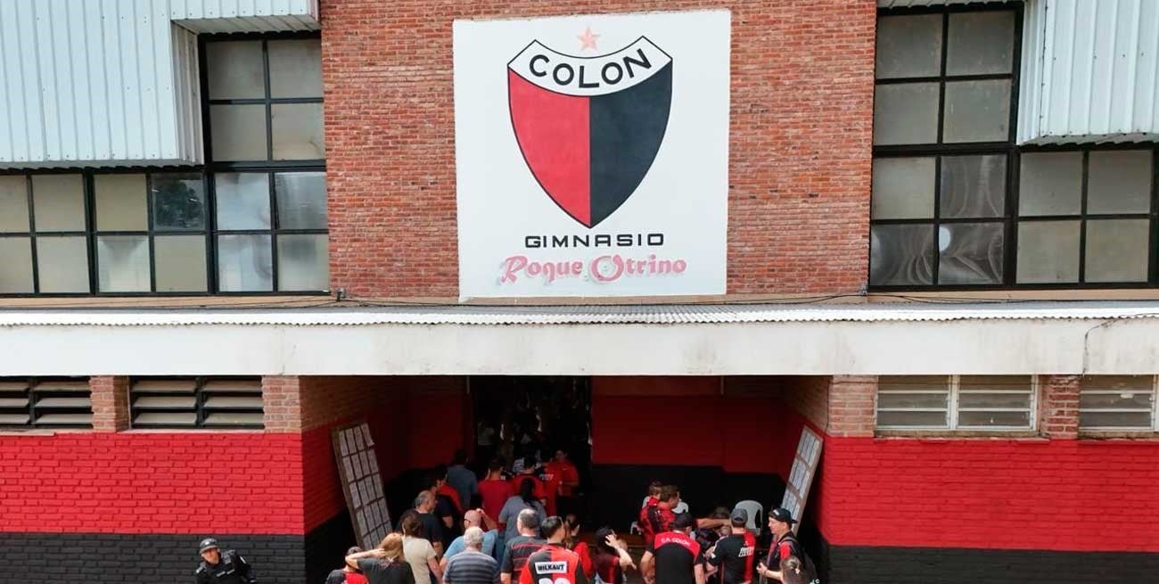 Colón vuelve a vibrar con el boxeo: festival con pelea profesional y diez combates amateurs