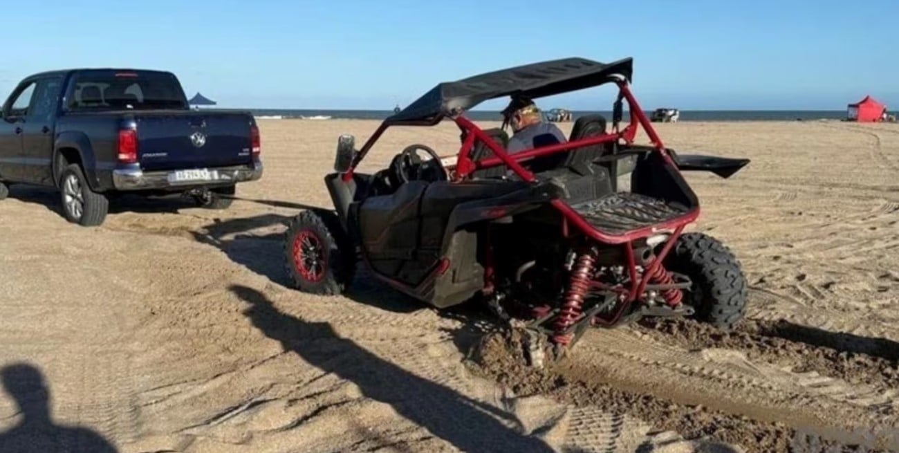 Villa Gesell: una joven de 25 años está en terapia intensiva tras un accidente con un UTV