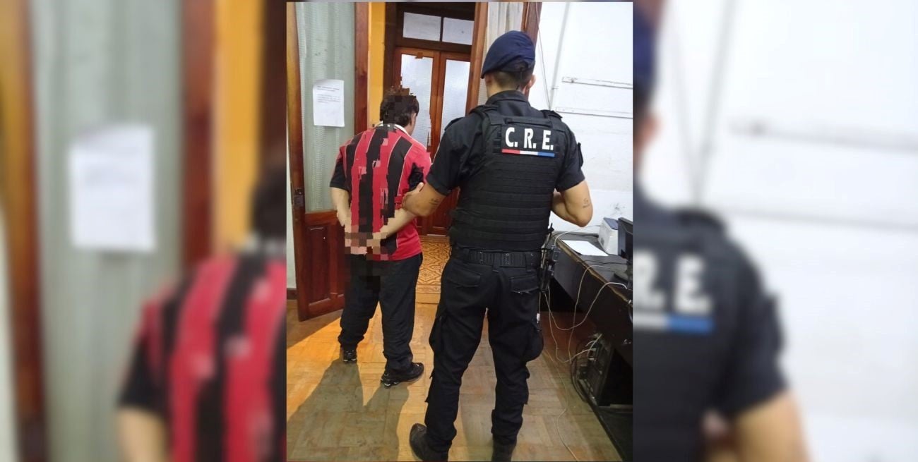 Circulaba en una moto robada, evadió un control y terminó preso