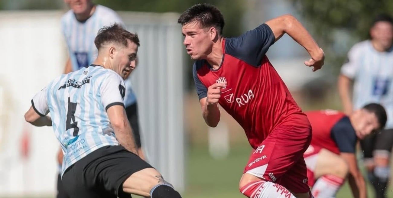 Benjamín Pérez: “Mi sueño es debutar en Primera en Unión y que lo vea toda mi familia”
