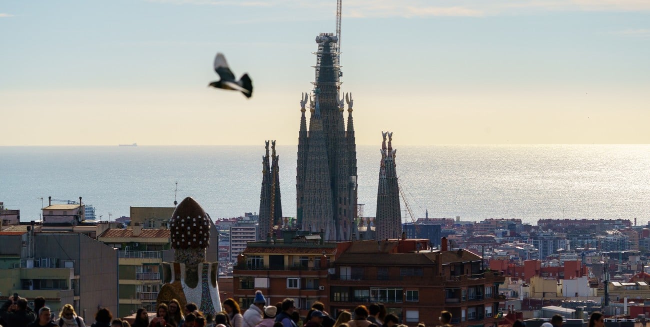 La Sagrada Familia culminó parte de su edificación y se convirtió en la iglesia más alta del mundo