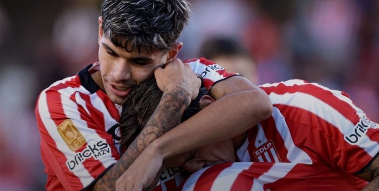 Estudiantes venció a Sarmiento y despidió a Eduardo Domínguez con una victoria en La Plata