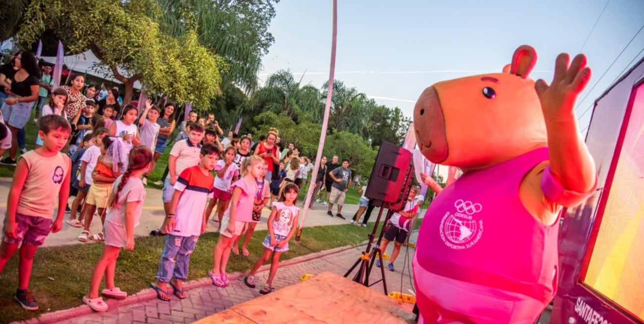 El Tour Suramericano hizo escala en Esperanza con deporte, tecnología y espíritu olímpico