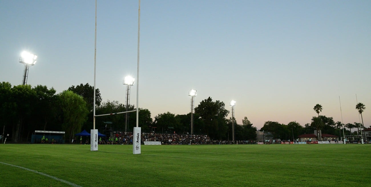 Cobras juega hoy con Dogos y el sábado pisa Santa Fe Rugby