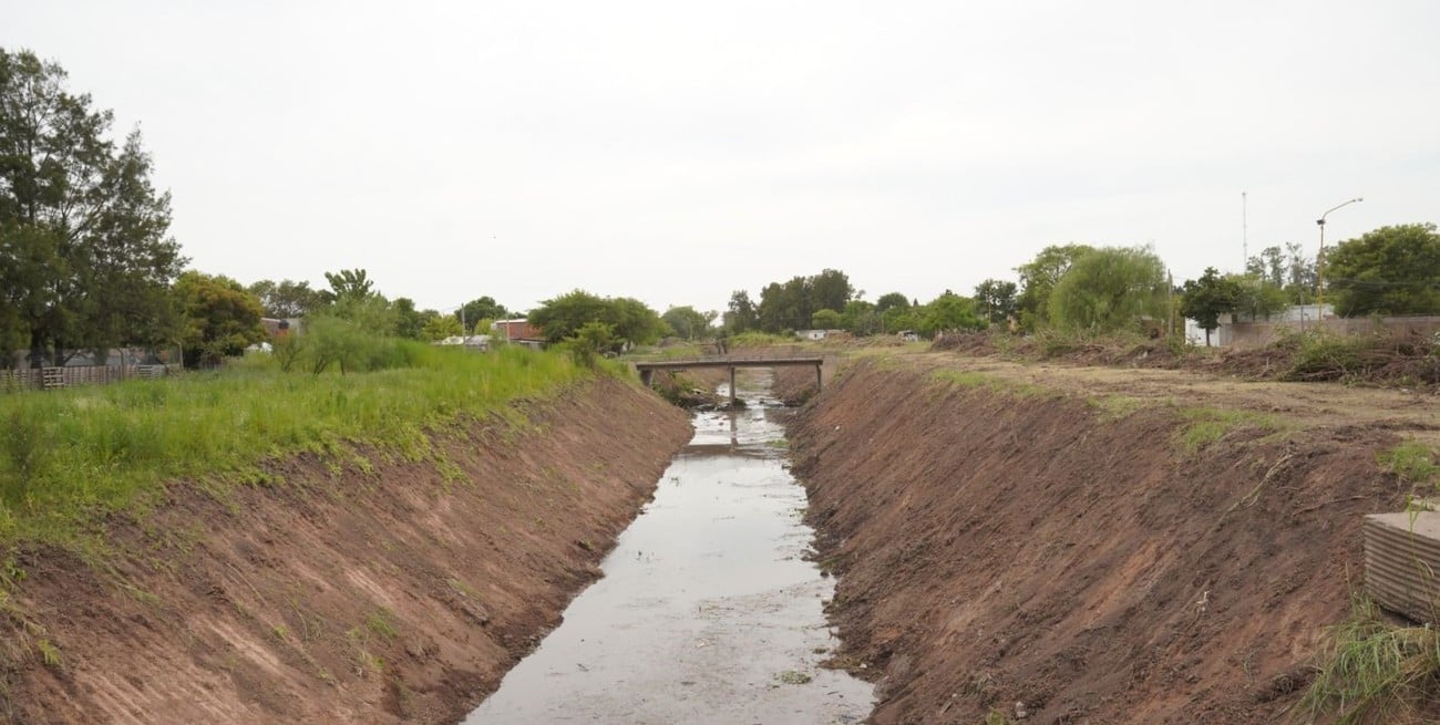 Culminó la limpieza del Canal Candelaria en Casilda