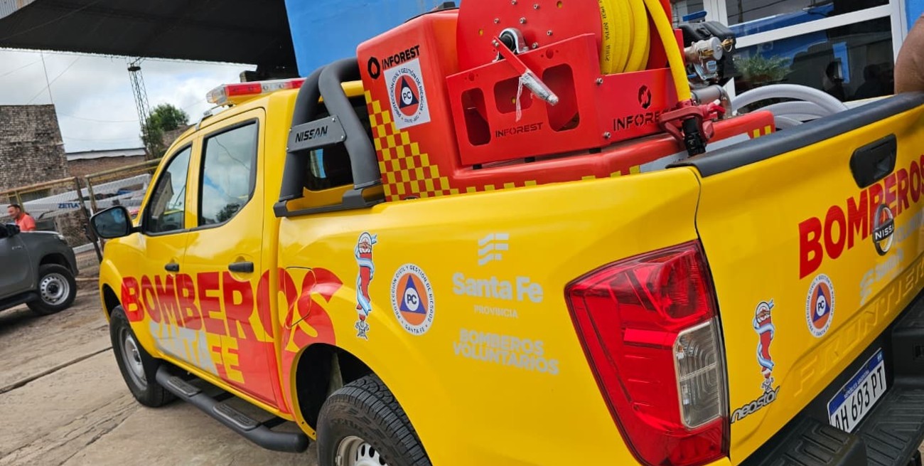 Nueva unidad móvil para bomberos de La Criolla en el marco del plan provincial de Protección Civil