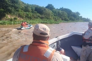 Personal de Prefectura colaboró con la búsqueda. Foto: Archivo