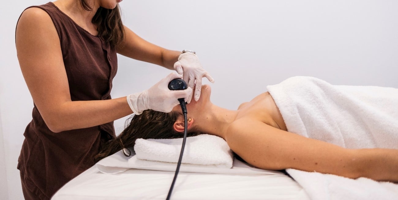 La ANMAT detectó y prohibió aparatología estética, cremas y fármacos sin registro