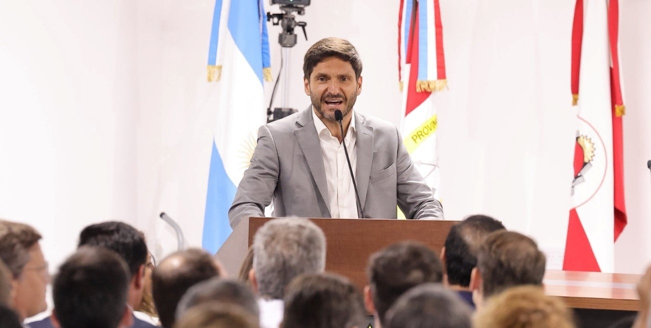 Una encuesta ubica a Pullaro con 58% de aprobación en Santa Fe y crece la opción por su continuidad