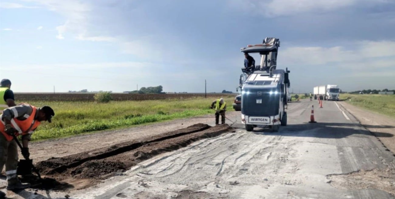 Villa Eloísa: Vialidad Nacional realiza trabajos de bacheo para mejorar el estado de la Ruta 178
