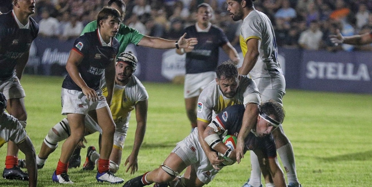 Contundente victoria de Capibaras XV sobre Cobras
