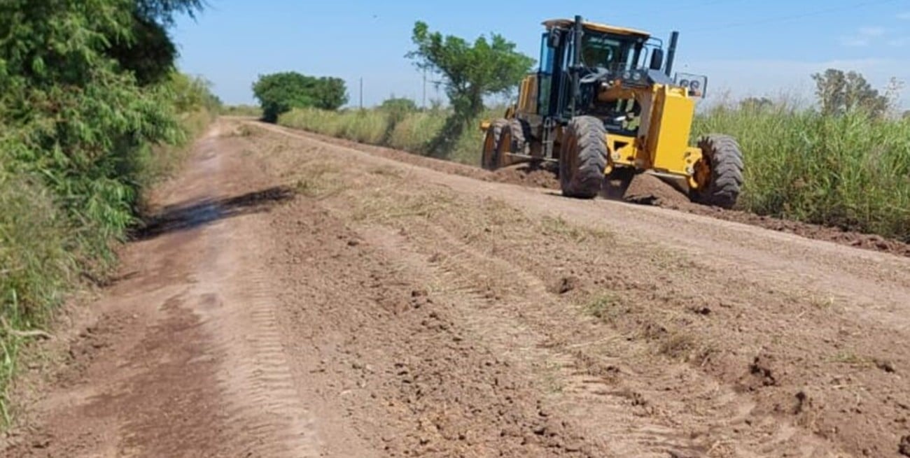 Esperanza: refuerzan controles sobre caminos rurales para fortalecer la red vial 