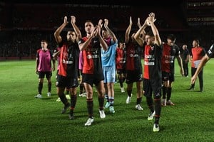 Colón tendrá un exigente calendario en junio. Foto: Carolina Niklison