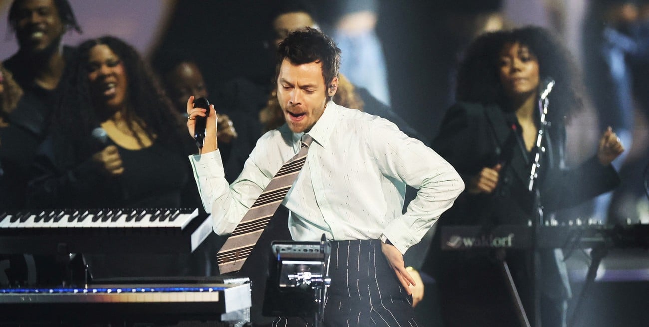 Harry Styles regresó a los escenarios y deslumbró con el anticipo de una nueva era musical