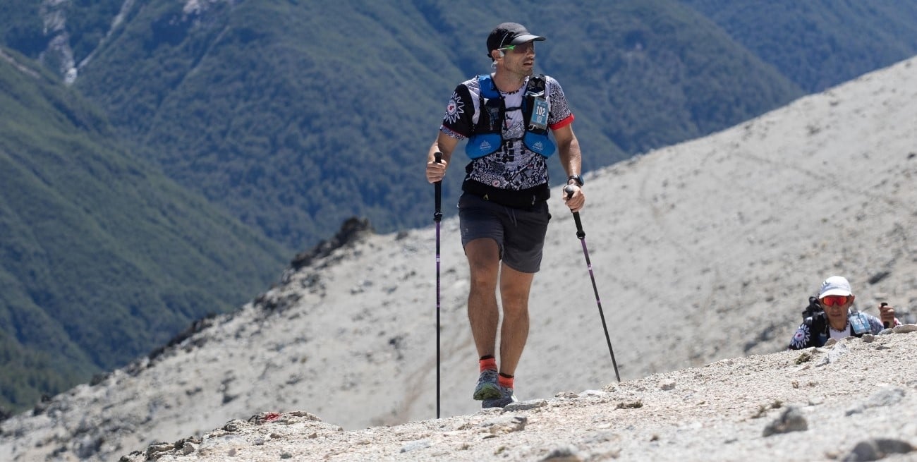 El santafesino Javier Klug se subió al podio tras correr 200 km en la Patagonia