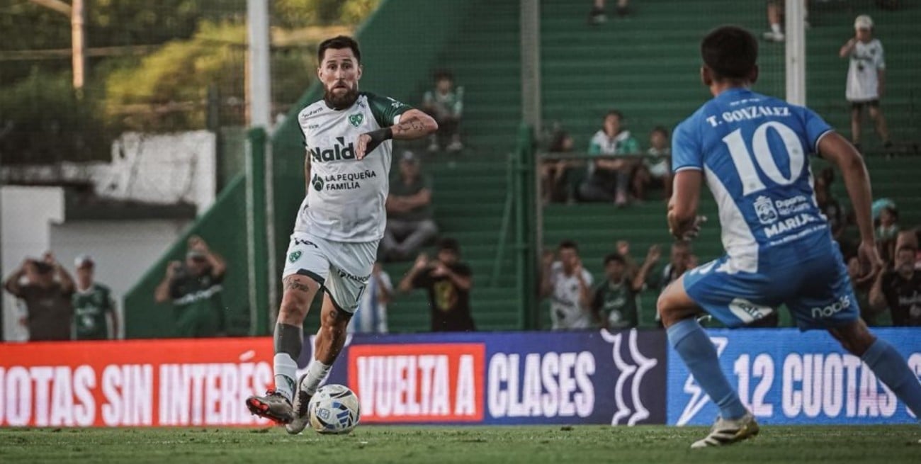 Sarmiento le ganó a Estudiantes de Río Cuarto y se aleja del descenso