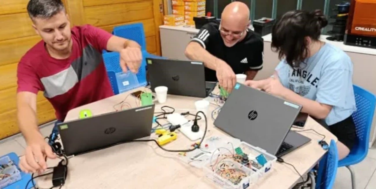 Avellaneda apuesta a la formación en oficios digitales