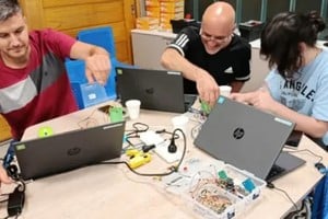 La Municipalidad de Avellaneda impulsa propuestas de capacitación en oficios digitales destinadas a mayores de 15 años y adultos.