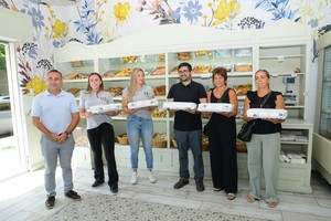 Representantes del club y de la empresa participaron de la entrega. Crédito: Flavio Raina.