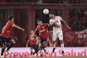 La última vez que visitó a  independiente perdió 3 a 0