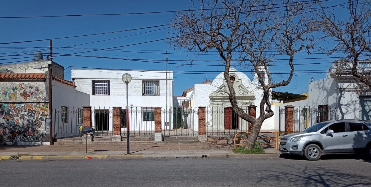 Un niño de 9 años amenazó con una tijera a sus compañeros dentro de un aula en Santa Fe