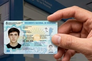 Por un tiempo convivirán los DNI vigentes con los nuevos. Imagen creada con inteligencia artificial.