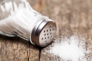 Pequeñas cantidades de sal podría desempeñar un papel en el equilibrio energético del organismo