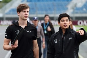 Nicolás Varrone decidió cerrar anticipadamente su etapa con Van Amersfoort Racing y ya trabaja junto a su entorno en el próximo desafío de su carrera deportiva.