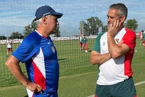 Madelón y Faggiani, tras el amistoso en Casa Unión. Foto: Sp. Las Parejas.
