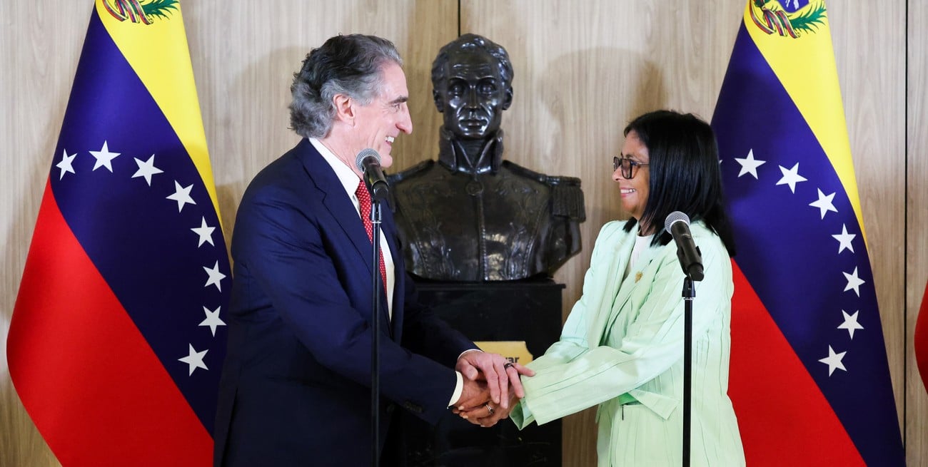 Venezuela y Estados Unidos restablecen relaciones diplomáticas tras siete años