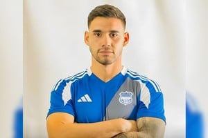 José Neris con el atuendo del Emelec. Fifa lo habilitó para jugar en el club ecuatoriano.