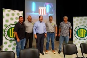 Los equipos disputarán el torneo en formato Apertura y Clausura bajo modalidad todos contra todos.