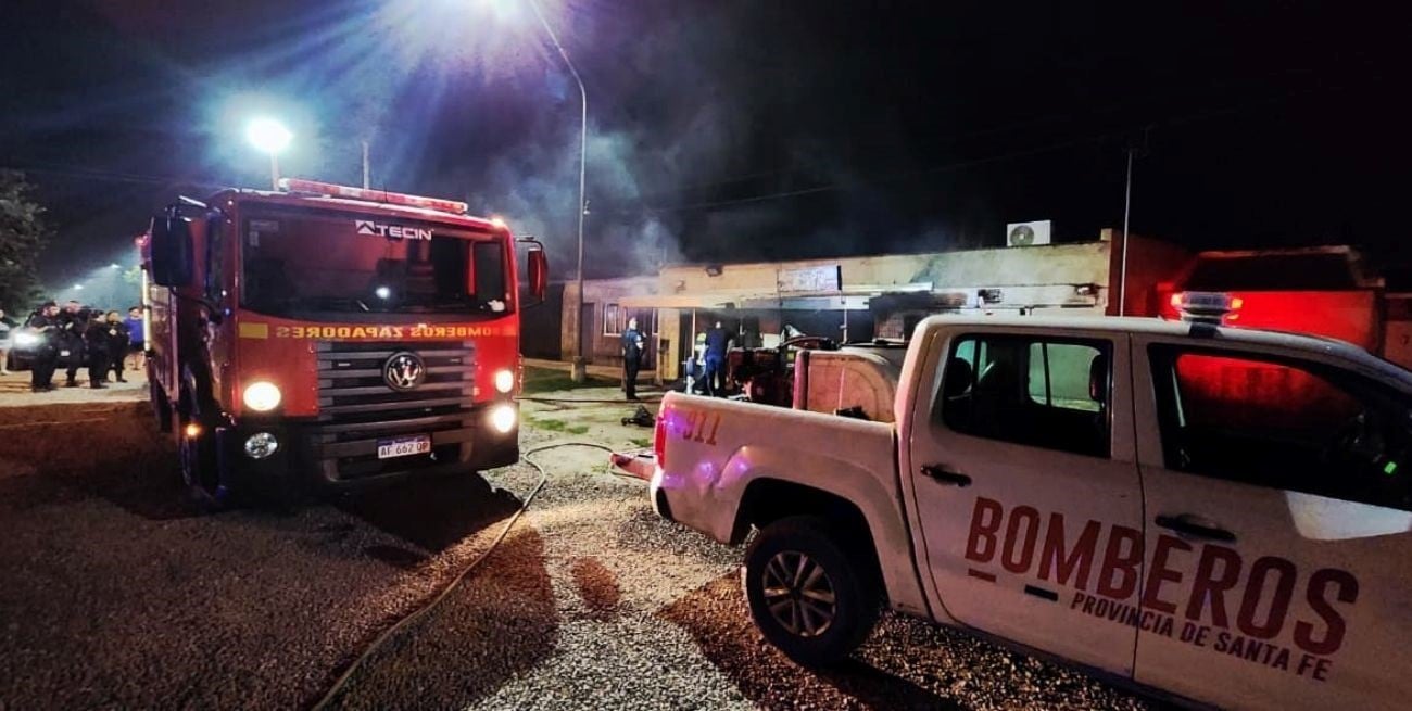 Voraz incendio destruyó una despensa en zona norte