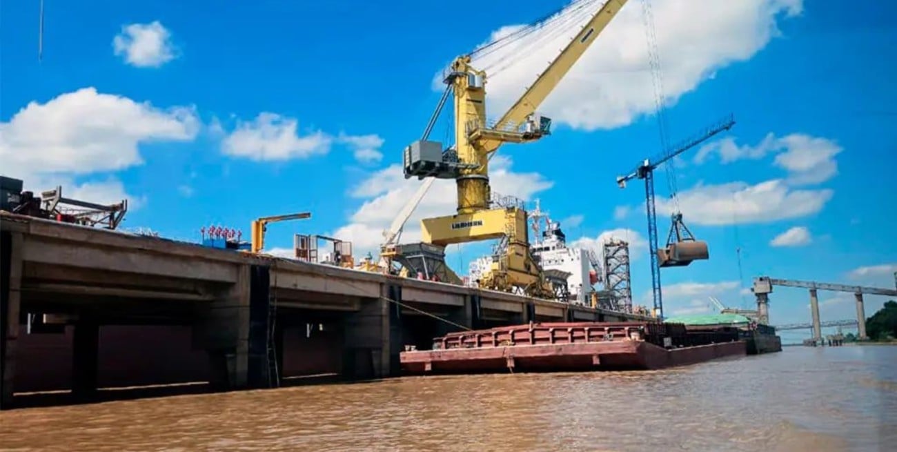 San Lorenzo impulsa un circuito de turismo industrial para mostrar su perfil productivo desde el río Paraná