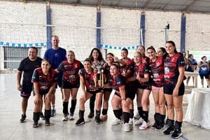 Nuevo piso y torneo regional: el Club Gimnasia de Vera suma infraestructura para el deporte