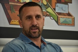 Augusto Prono, DT de Cosmos y su desafío ante Atlético Paraná. Gentileza