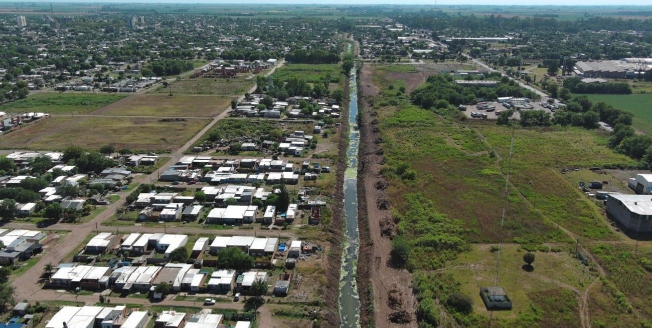 Casilda: culminó la limpieza del Canal Candelaria