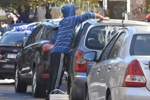 La actividad está prohibida por ordenanza pero no se respeta.