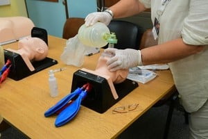 El centro de simulación continúa ampliando su equipamiento. Crédito: Flavio Raina.