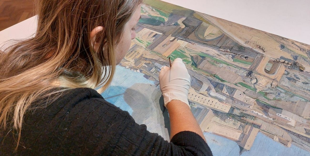 Como un paciente en terapia: el delicado proceso para restaurar una obra de arte
