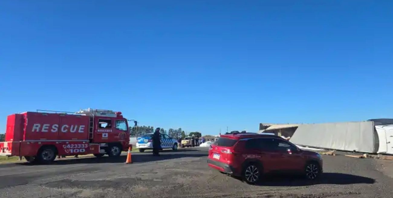 Un camionero santafesino resultó herido tras un choque múltiple en la Autovía 14