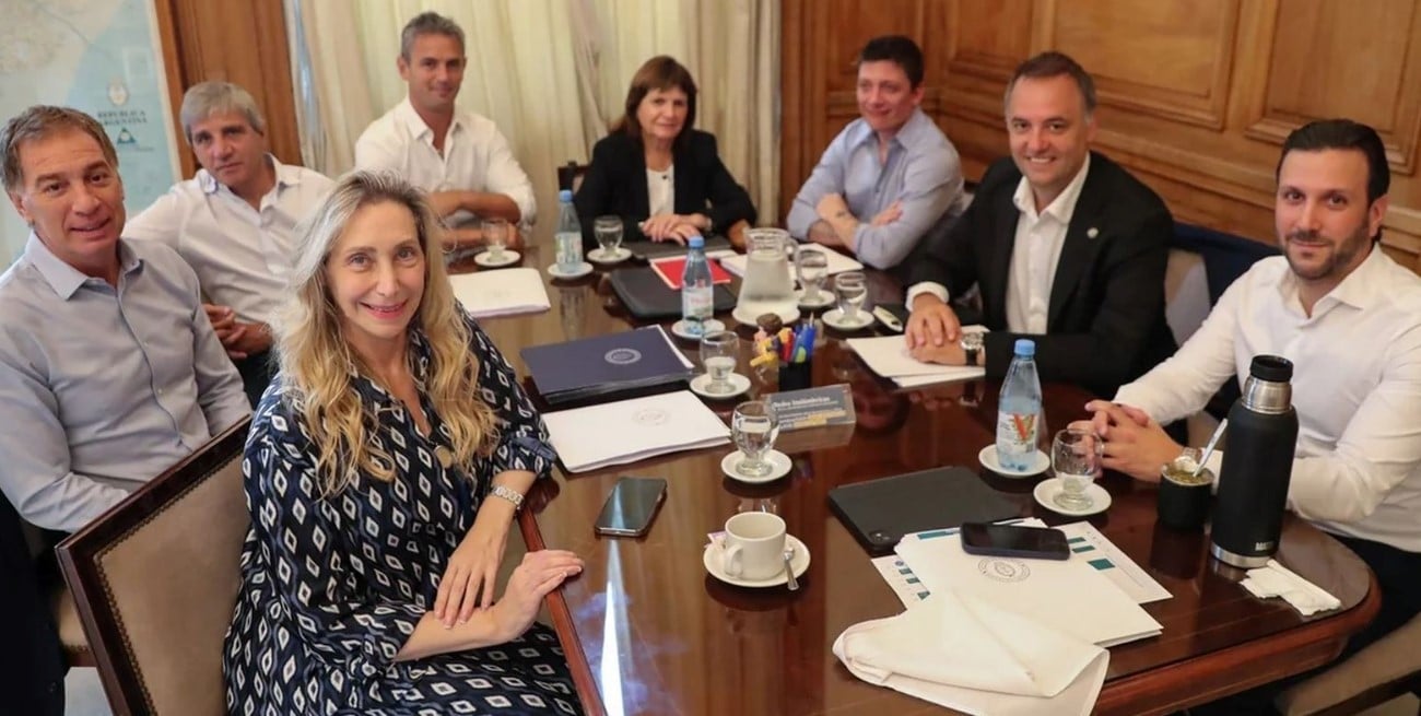 La mesa política del gobierno nacional traza la nueva "hoja de ruta"