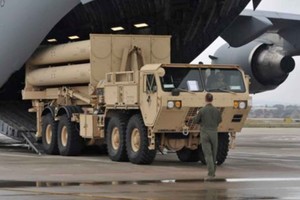 Iimágenes que muestran vehículos militares estadounidenses trasladándose en el sur de Corea del Sur