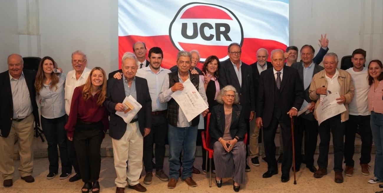 La UCR homenajeó a los legisladores nacionales que asumieron en 1983