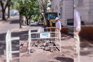  La obra implica el recambio de aproximadamente seis metros de conducto, una tarea de precisión dada la profundidad y la ubicación estratégica del hundimiento.