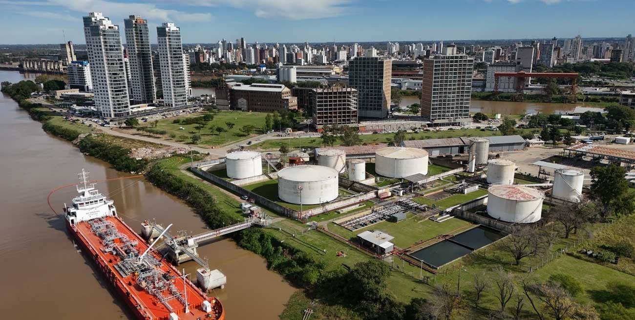 Tanques de combustible en plena ciudad: riesgo latente en el nuevo distrito puerto de Santa Fe