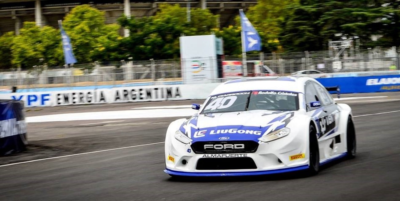 Marcelo Ciarrocchi marca el ritmo en el regreso del Top Race a un circuito urbano tras 21 años