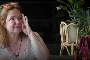 La actriz reapareció visiblemente emocionada tras superar un episodio de salud que la obligó a un retiro preventivo.