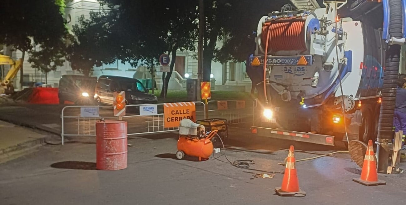 Santa Fe: repararon una colectora cloacal tras el socavón detectado en 3 de Febrero al 3000