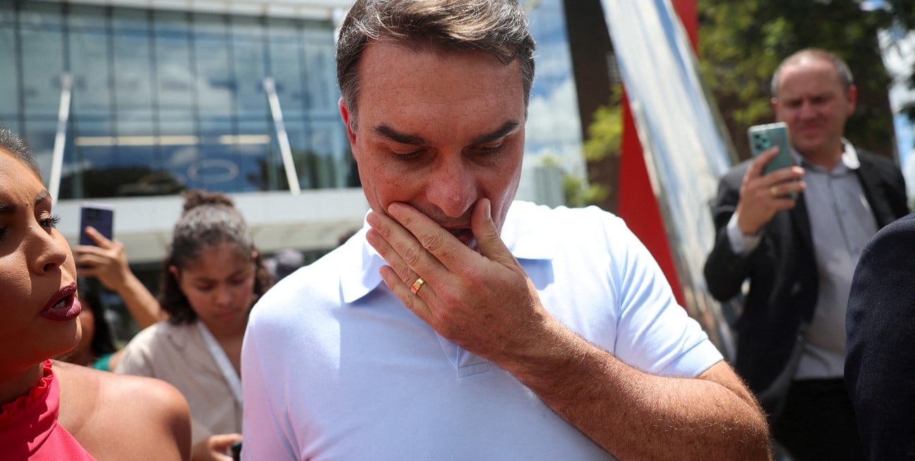 Brasil: abren una investigación contra Flavio Bolsonaro por presunta calumnia a Lula
